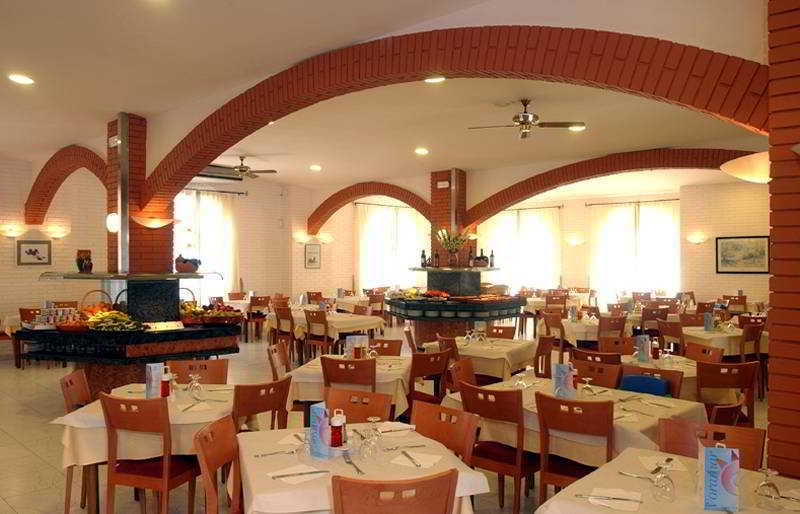 Voramar Cambrils Hotel ภายนอก รูปภาพ
